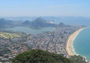 Vista de cima do Morro Irmão Maior